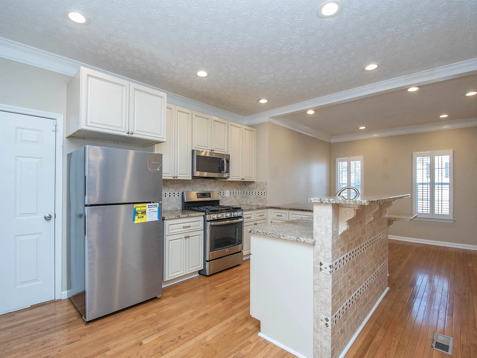 116 Sagamore Lane - 1 — Photo 2