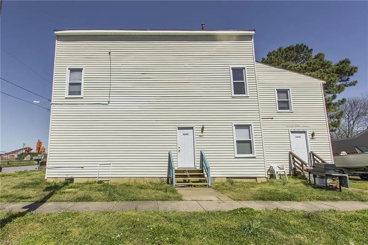 Building Photo - 362 Ridgewell Ave #C