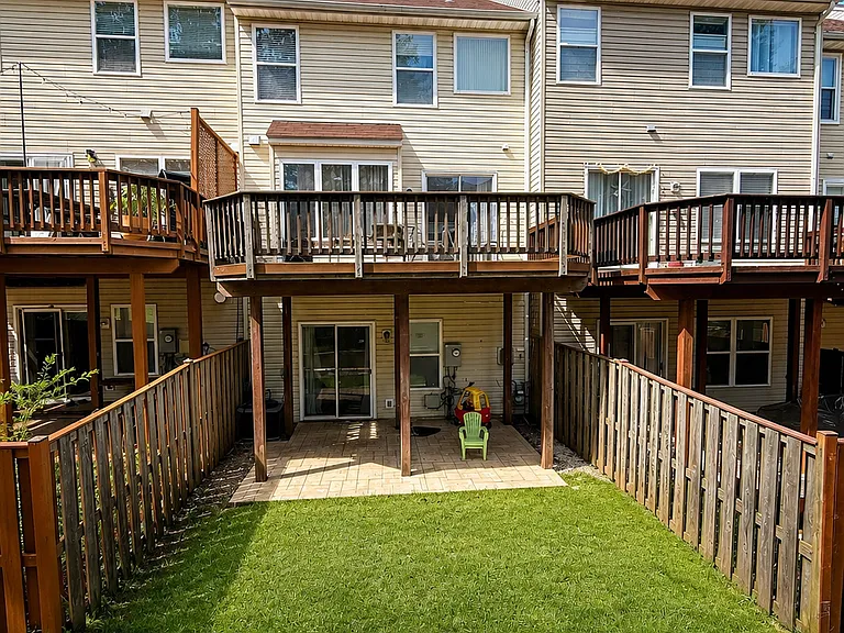 14614 Seasons Dr — Photo 2