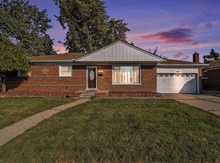 11023 Lillian Ave, Warren, MI 48089