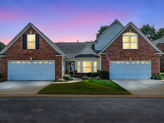 3rd image of 109 Wyndham Ct