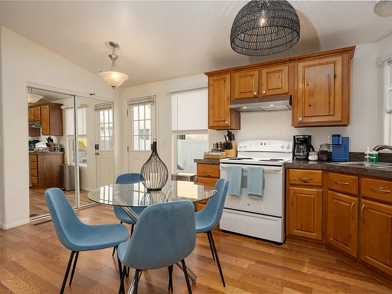 Cozy ambiance and everything you need at your fingertips, this kitchen is perfect for creating memorable moments, whether you're enjoying a quiet morning or sharing meals with loved ones