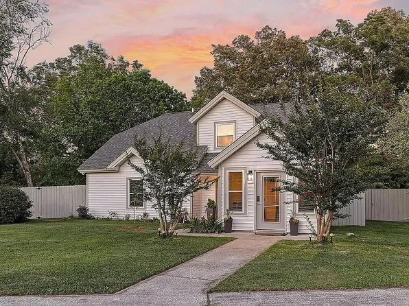 8214 Loggers Run, North Charleston, SC 29420
