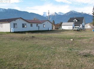 1002 S College St, Joseph, OR 97846