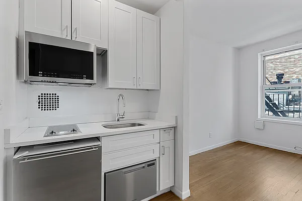 Rented by REAL New York | media 16