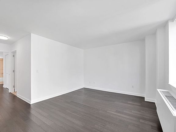 5th image of 77 W 24th St APT 24F