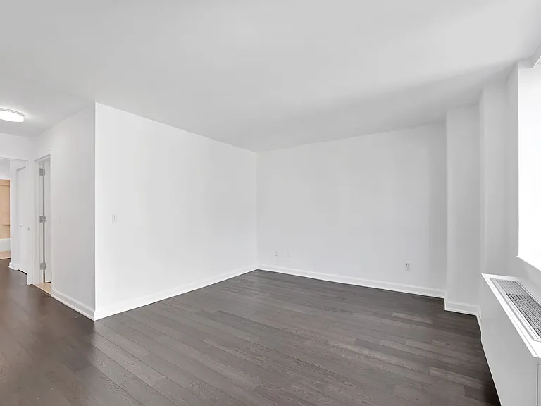 77 W 24th St #24F — Photo 5