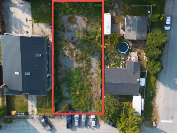 38083 4th Ave, Squamish, BC V8B 0J7