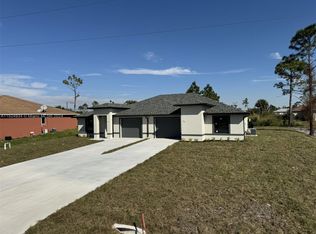 5116/5118 30th St SW, Lehigh Acres, FL 33973