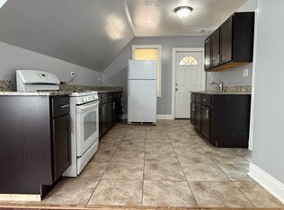 1056 N Parkside Ave APT 2, Chicago, IL 60651