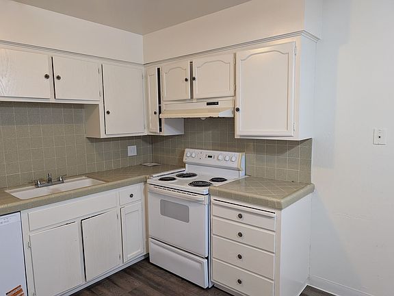 3rd image of 391 N Manila Ave #101-799