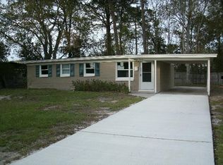 27 N Forrestal Cir, Atlantic Beach, FL 32233