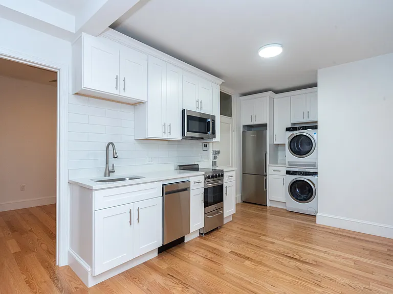 175 Hemenway St #10 — Photo 11