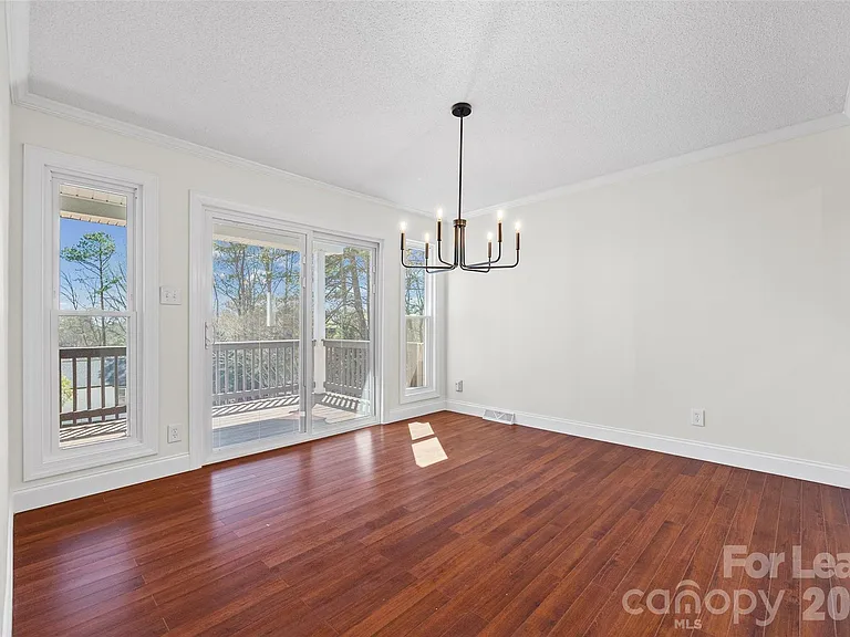 16149 Horoa Ct — Photo 8