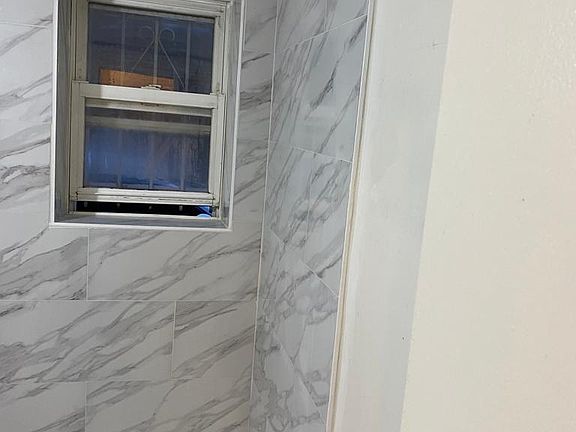 4th image of 54 Linden Ave APT A3