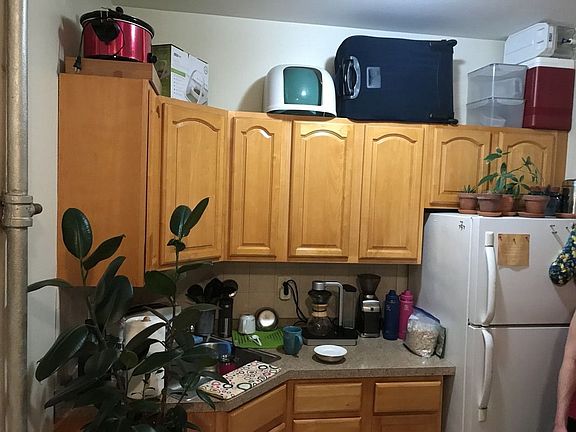 2nd image of 3715 30th Ave APT 5