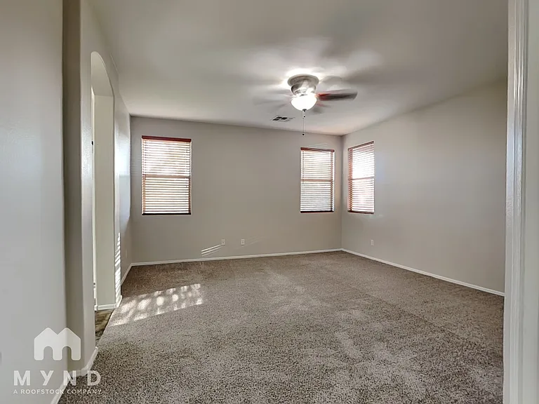 12206 W Lincoln St — Photo 14