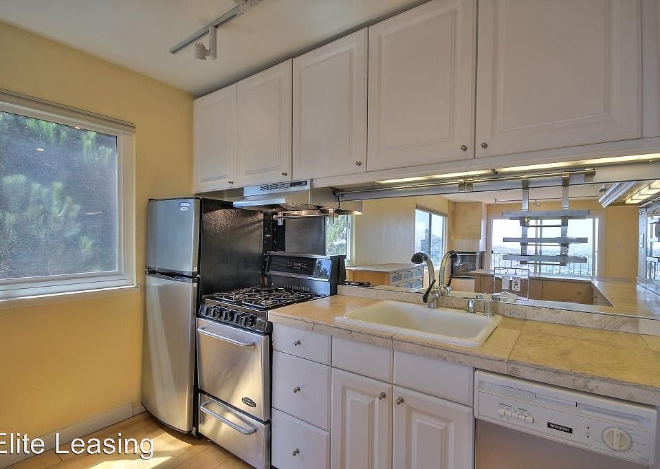1st image of 1398 Noe St APT 4