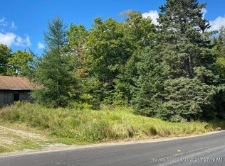 586 W Ridge Rd, Mars Hill, ME 04758