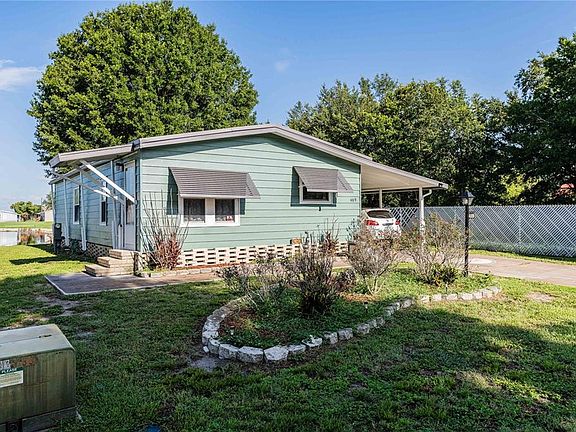 4th image of 489 VILLAGE CIRCLE SW