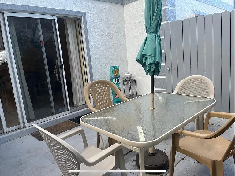 644 Seaport Blvd — Photo 22