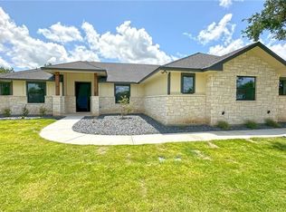 1725 Cottonwood Mesa Dr, Kempner, TX 76539