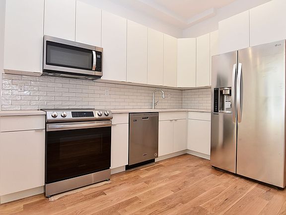 5th image of 315 W 103rd St #D