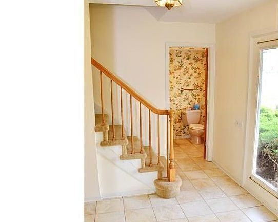 2nd image of 185 Fairhill Dr
