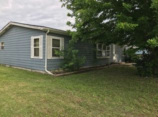 2806 Nelsons Lndg, Manhattan, KS 66502
