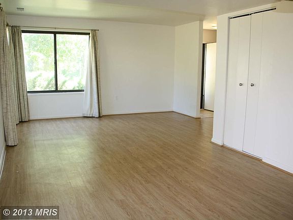 4th image of 18547 Bay Leaf Way