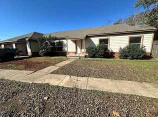 107 McArthur Ln, Cleburne, TX 76031