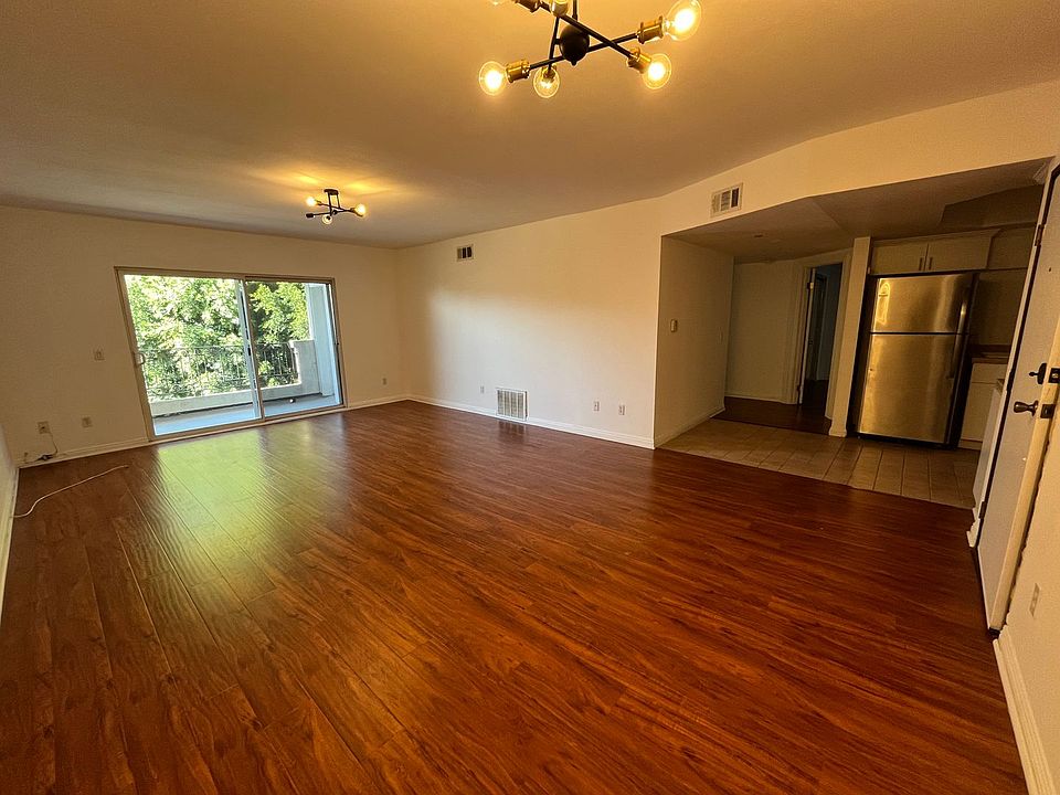 1st image of 1270 Stoner Ave APT 4