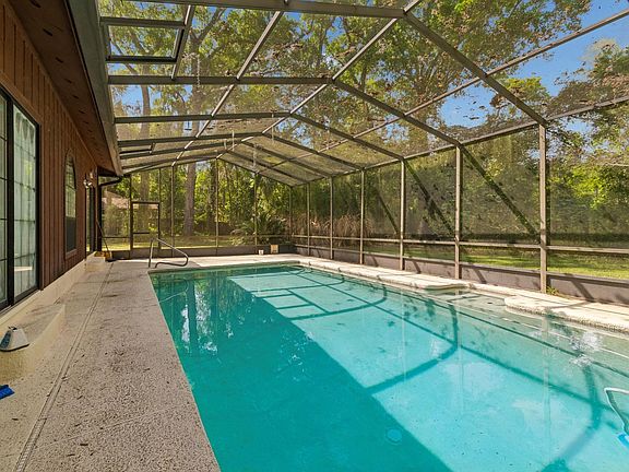 2nd image of 4221 Wicks Branch Rd