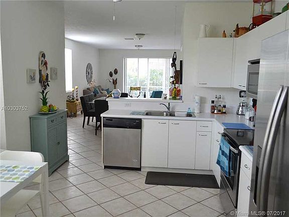 3rd image of 2087 Pasa Verde Ln