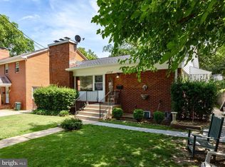 1111 Kingwood Dr, Takoma Park, MD 20912