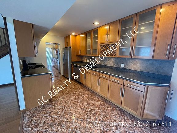 3rd image of 1956 Hastings Dr