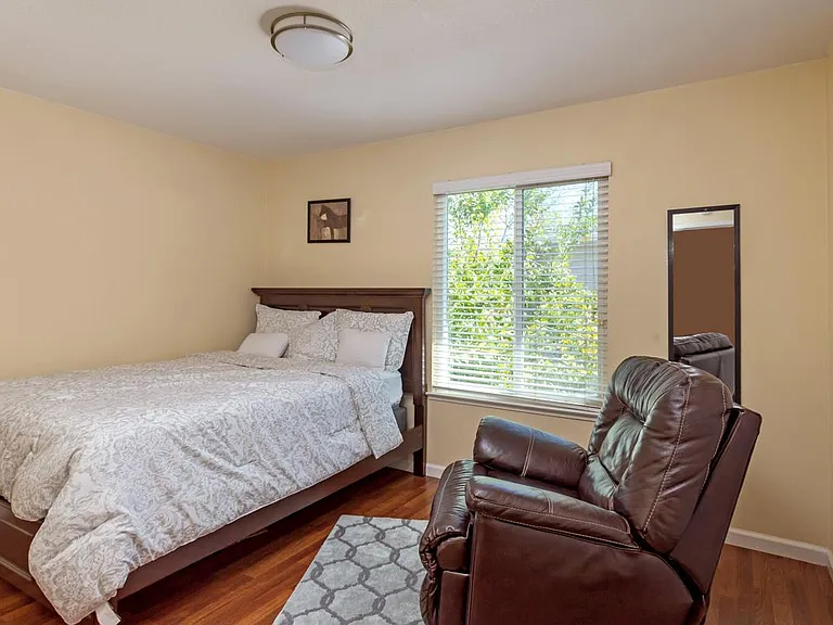 263 N Temple Dr — Photo 11