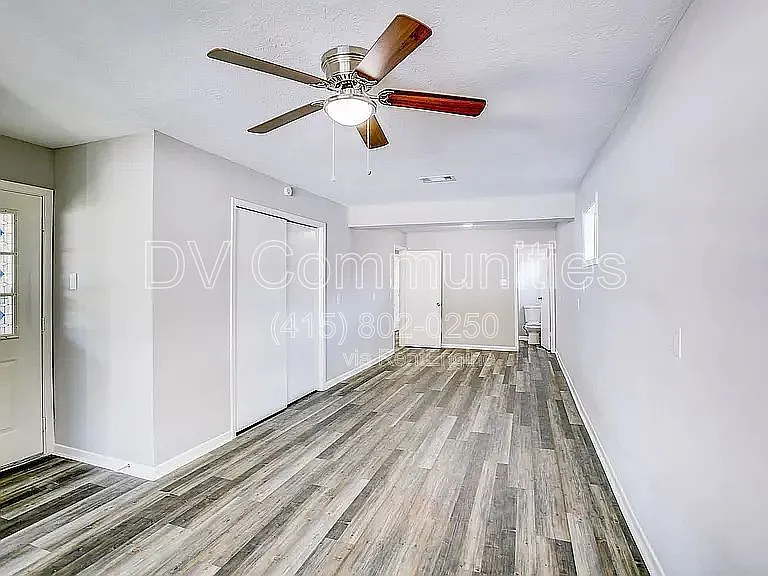 1118 Madison Ave — Photo 10