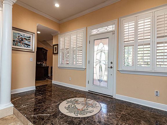 5th image of 1174 Oyster Bay Dr