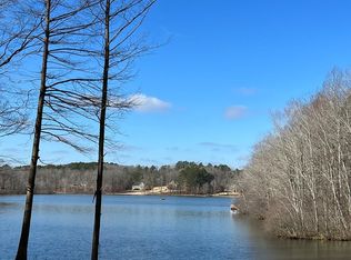 820 Strike King Dr, Cedar Grove, TN 38321