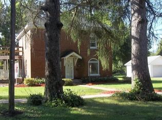 1121 N 4th Ave W, Newton, IA 50208