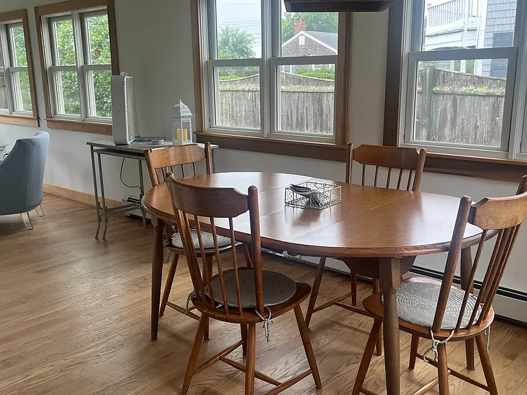 19 Shore Rd — Photo 6