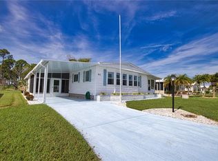 911 Iglesia Dr, North Port, FL 34287