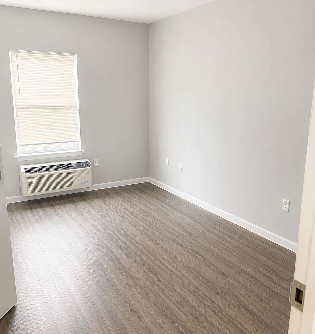 2 bed, $1,840 — Photo 4