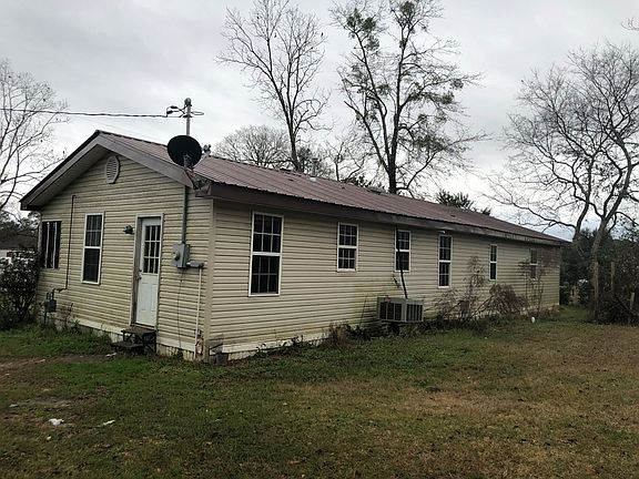 3rd image of 114 Underwood Dr