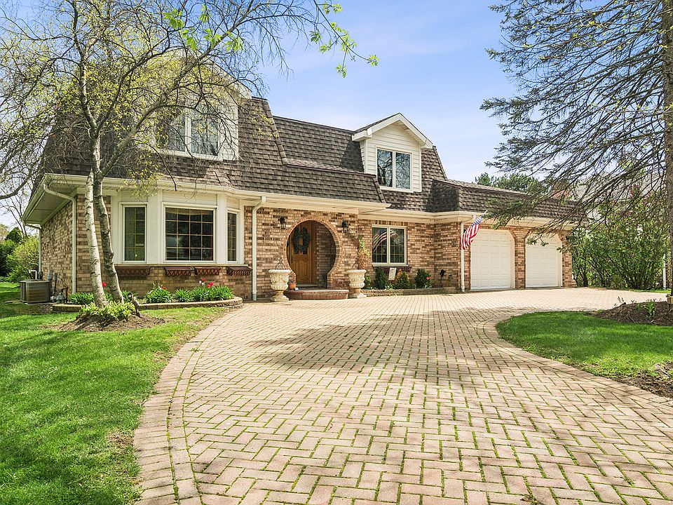 1st image of 803 Waltz Ct