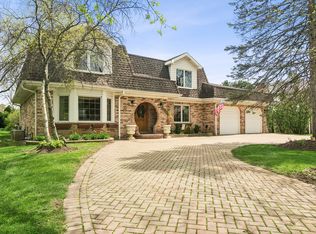 803 Waltz Ct, Prospect Heights, IL 60070