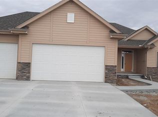6436 Kyla Dr, Springfield, NE 68157