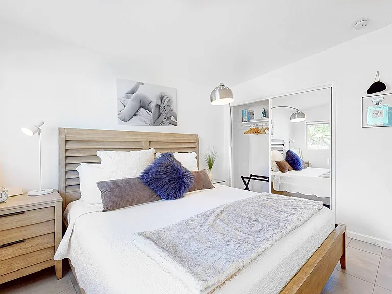 564 N Calle Rolph — Photo 9
