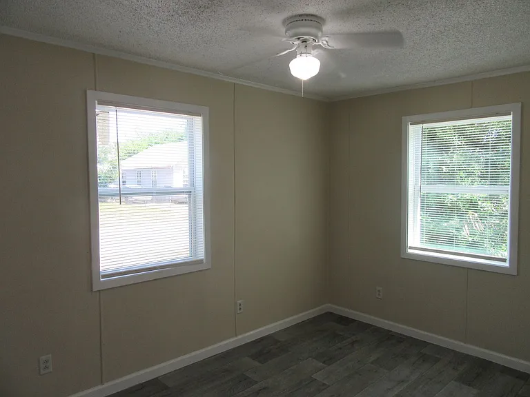 351 College Ave #A — Photo 11